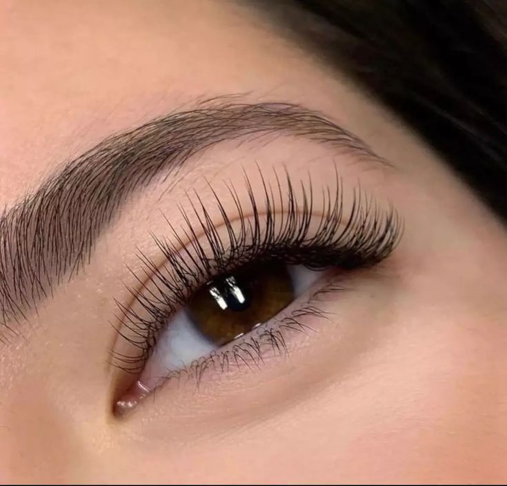 At-Home DIY Cluster Lashes Kit
